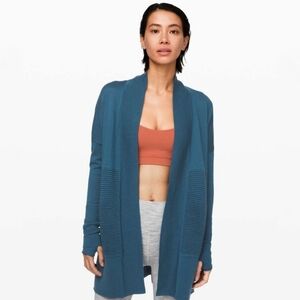 Lululemon Sit in Lotus Wrap II in Petrol Blue Size 4/Small - New with tags